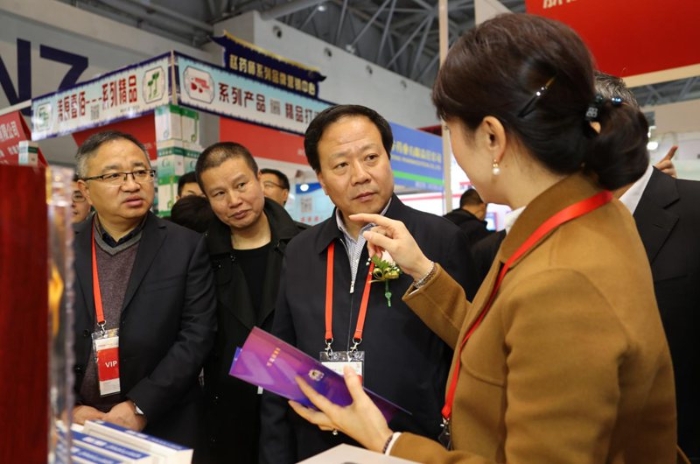 新疆醫(yī)藥企業(yè)組團赴重慶參加第82屆全國藥品交易會