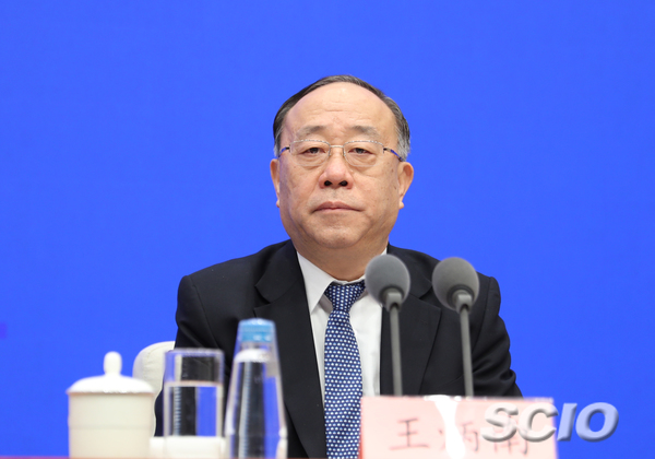 商務(wù)部副部長(zhǎng)王炳南（劉健 攝）