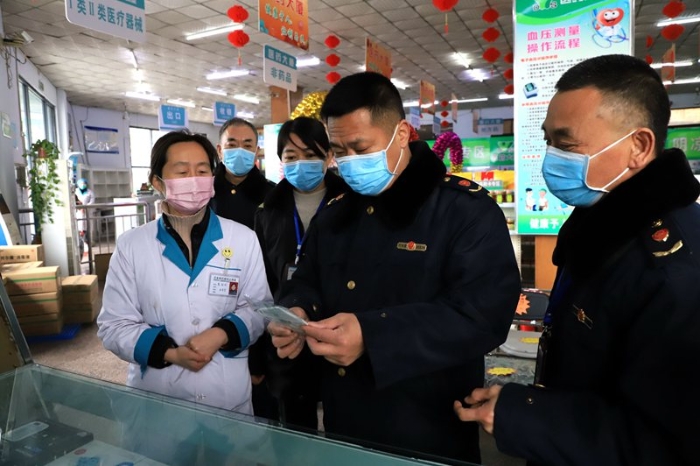 河南省開封市市場監(jiān)管局加大口罩監(jiān)督檢查力度