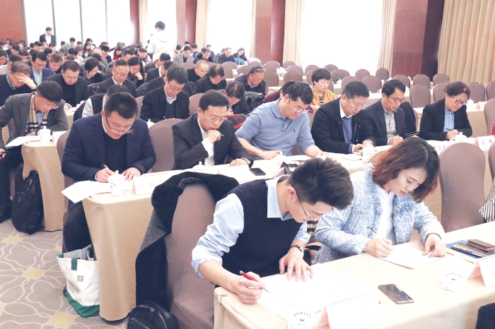 2019年11月28日，國家藥監(jiān)局召開疫苗生產(chǎn)企業(yè)巡查工作整改推進會，并組織疫苗生產(chǎn)企業(yè)相關(guān)負(fù)責(zé)人進行《疫苗管理法》知識考試。