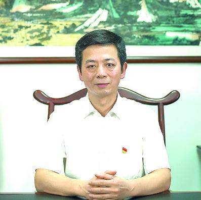 廣東省藥品監(jiān)督管理局黨組書記、局長江效東