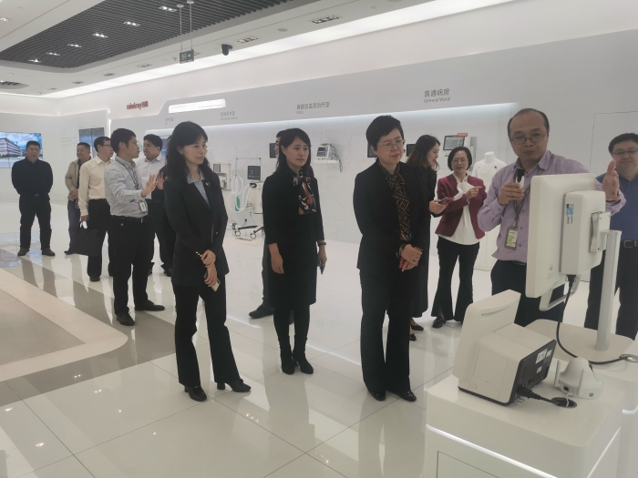 圖為吉林省藥監(jiān)局調(diào)研廣東醫(yī)療器械生產(chǎn)企業(yè)。
