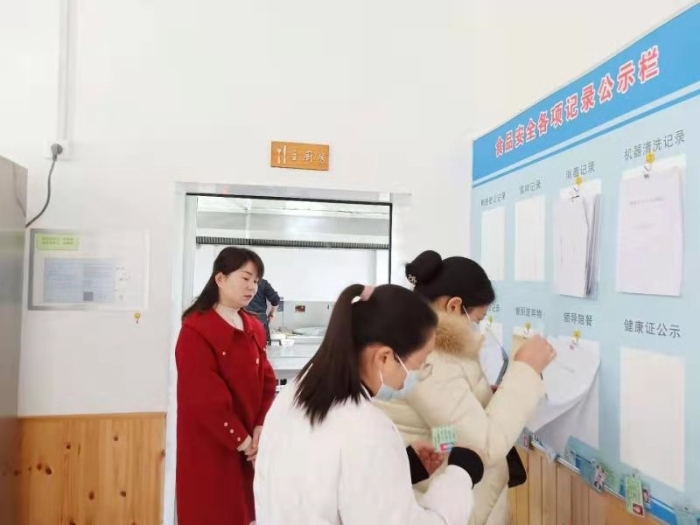 圖為檢查現(xiàn)場(chǎng)。