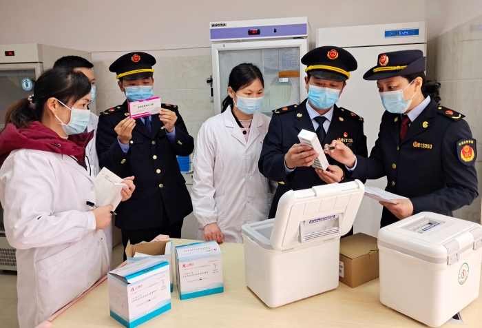 圖為檢查現(xiàn)場。