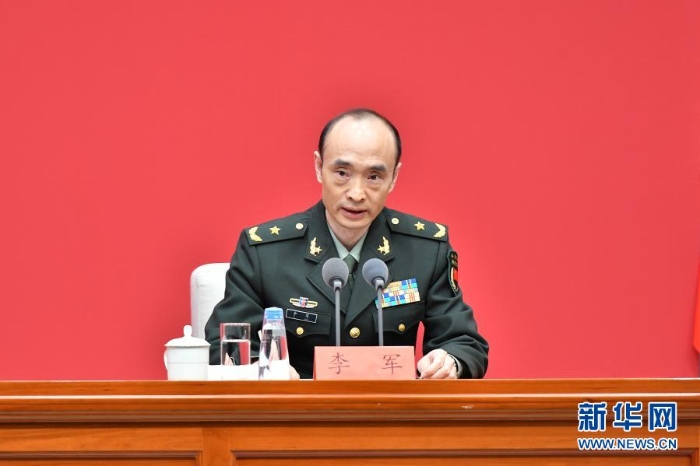 3月23日，中共中央在北京舉行新聞發(fā)布會，介紹中國共產(chǎn)黨成立100周年慶祝活動有關(guān)情況，并答記者問。這是中央軍委政治工作部主任助理李軍在發(fā)布會上介紹有關(guān)情況。新華社記者 李鑫 攝