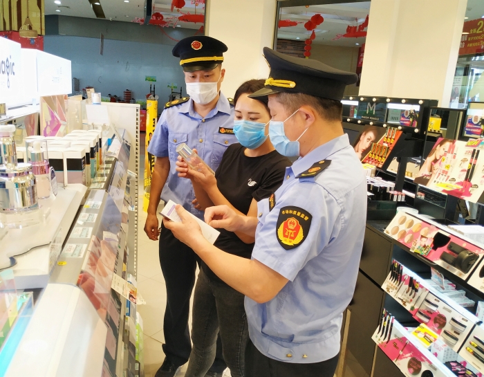圖為執(zhí)法現(xiàn)場。