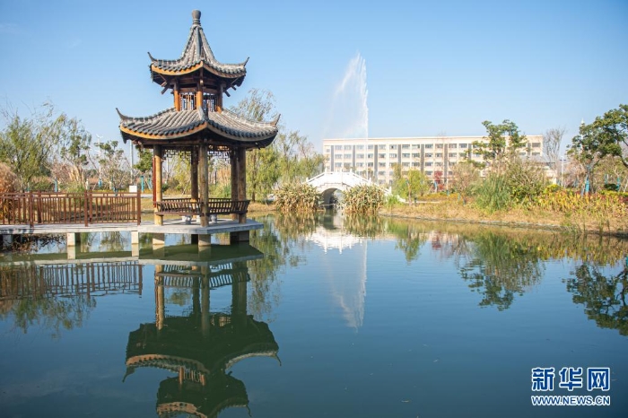 嘉興市海鹽縣綠能環(huán)保項目園區(qū)景觀（2020年12月17日攝）。新華社發(fā)（江漢 攝）