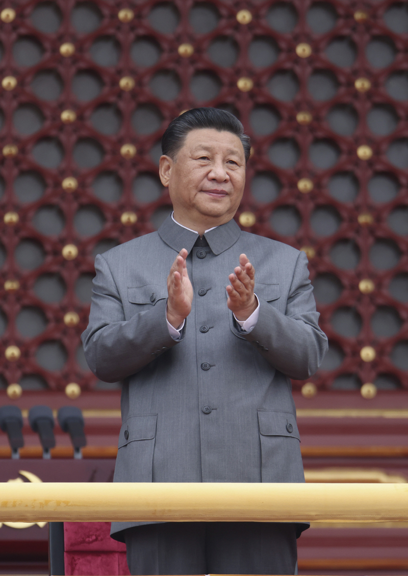 2021年7月1日，慶祝中國(guó)共產(chǎn)黨成立100周年大會(huì)在北京天安門廣場(chǎng)隆重舉行。中共中央總書記、國(guó)家主席、中央軍委主席習(xí)近平發(fā)表重要講話。這是習(xí)近平在天安門城樓上。 新華社記者 龐興雷/攝