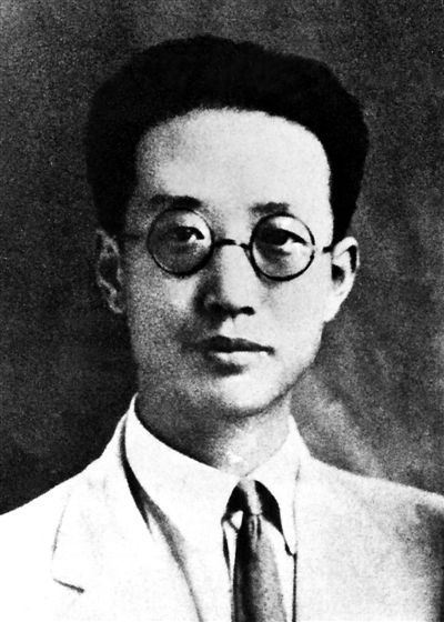 瞿秋白像。新華社發(fā)