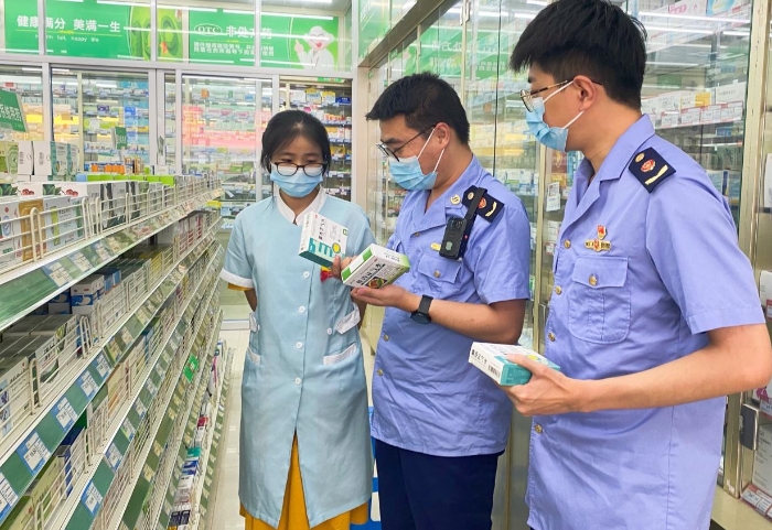 圖為檢查現(xiàn)場。