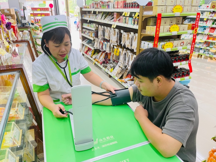 蒙煥香工作照 
