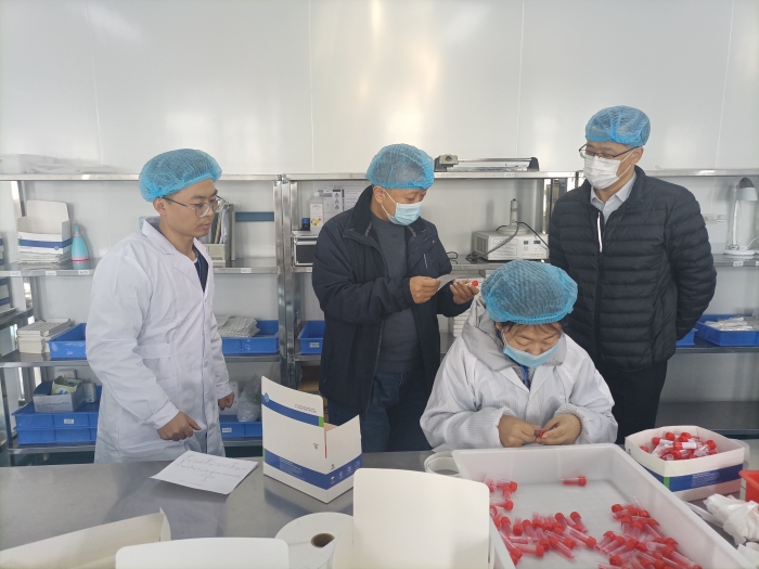 圖為檢查現(xiàn)場。