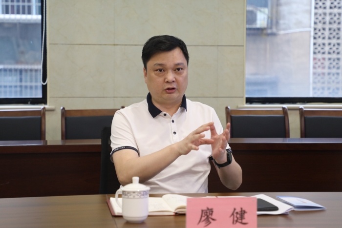 湖南省市場(chǎng)監(jiān)管局調(diào)研岳陽(yáng)食品生產(chǎn)領(lǐng)域智慧監(jiān)管工作