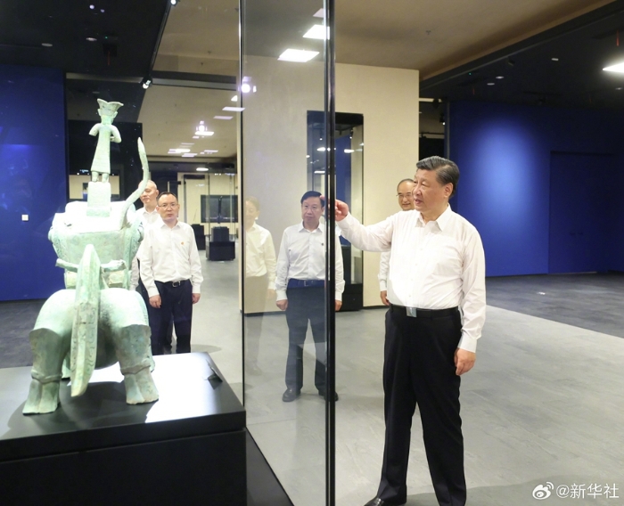 習(xí)近平在四川考察調(diào)研