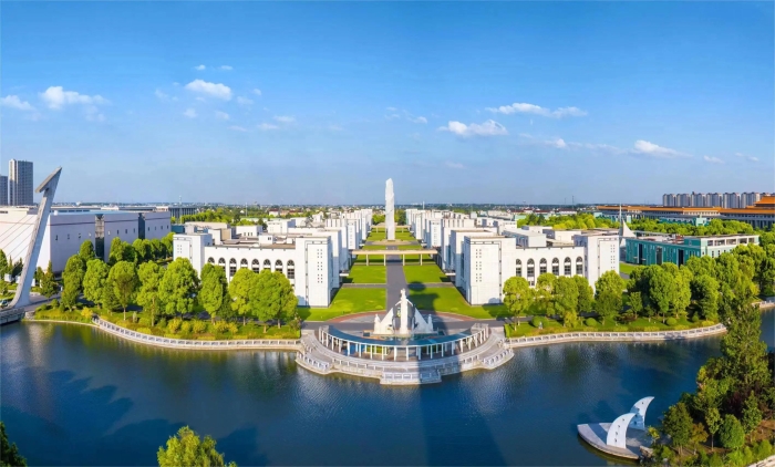 圖為揚(yáng)子江藥業(yè)集團(tuán)發(fā)力“綠色工廠”建設(shè)