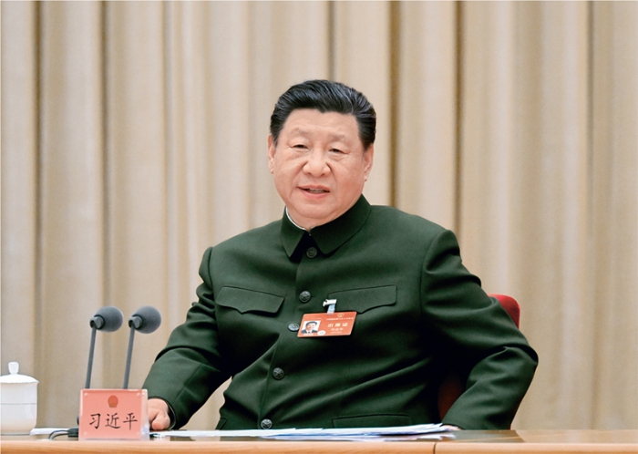 2024年3月7日下午，中共中央總書(shū)記、國(guó)家主席、中央軍委主席習(xí)近平出席十四屆全國(guó)人大二次會(huì)議解放軍和武警部隊(duì)代表團(tuán)全體會(huì)議并發(fā)表重要講話。 新華社記者 李剛/攝