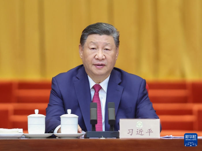 9月20日上午，中共中央、全國(guó)政協(xié)在全國(guó)政協(xié)禮堂隆重舉行慶祝中國(guó)人民政治協(xié)商會(huì)議成立75周年大會(huì)。中共中央總書記、國(guó)家主席、中央軍委主席習(xí)近平出席大會(huì)并發(fā)表重要講話。新華社記者 鞠鵬 攝
