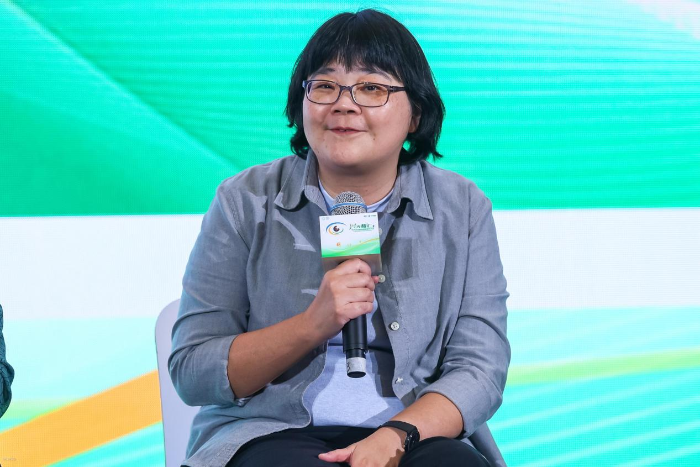 圖為Audrey Chia在第四屆守護(hù)全生命周期眼健康會(huì)議上發(fā)言。